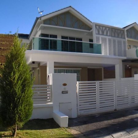 Homestay Cameron Highlands Golden Hill 5Br Semi D Golden Hills Night Market No Bbq Brinchang Zewnętrze zdjęcie